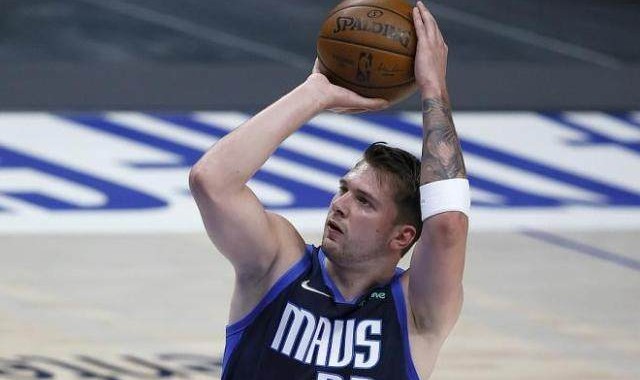 意昂体育官网-前独行侠GM吐槽：那里是个流言绯闻满天飞的地方